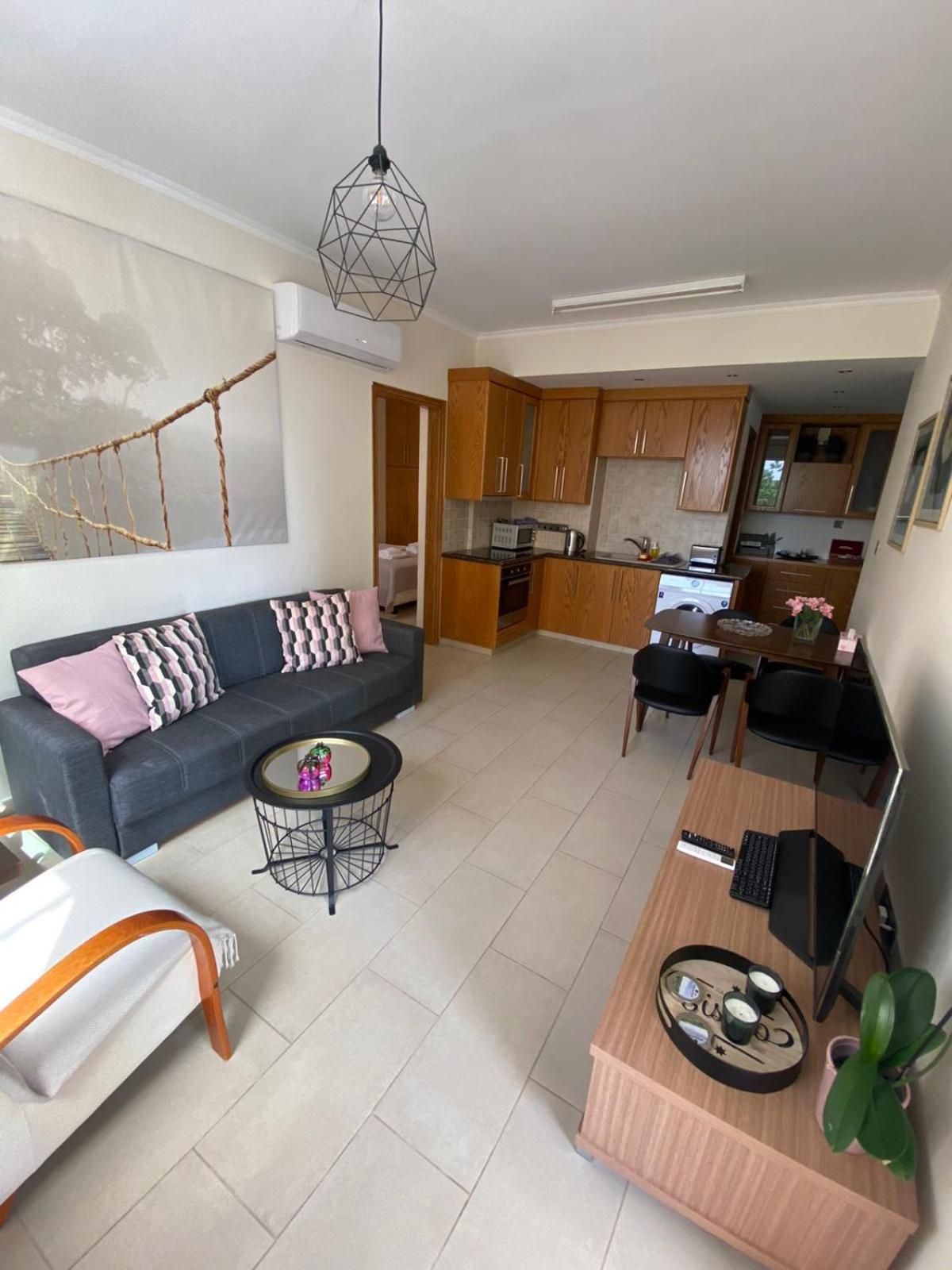 2 Bedroom Apartment, Zygos Centre Block D - By Imh Travel & Tours Apartament *